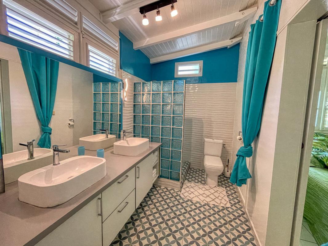 24.Location villa piscine vue mer St François Guadeloupe_chambre 3